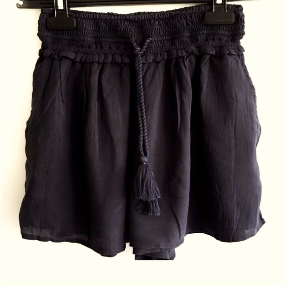 Wilfred Aritzia Elastic Waist Flowy Shorts - Picture 1 of 8